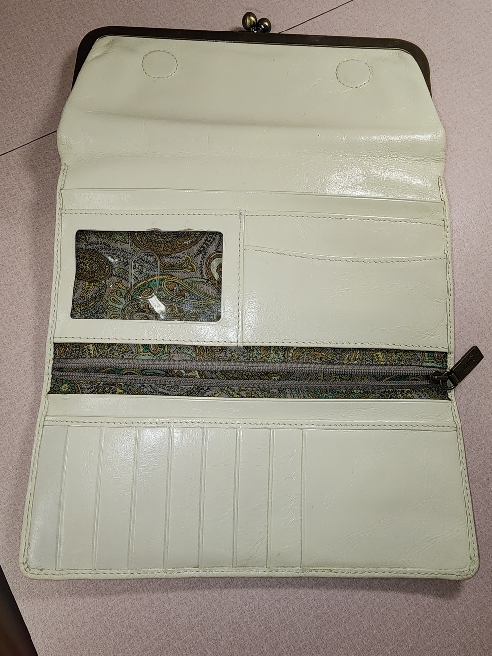HOBO Cream Leather Wallet Clutch with Paisley Lining Vintage RACHEL Design - Picture 11 of 16